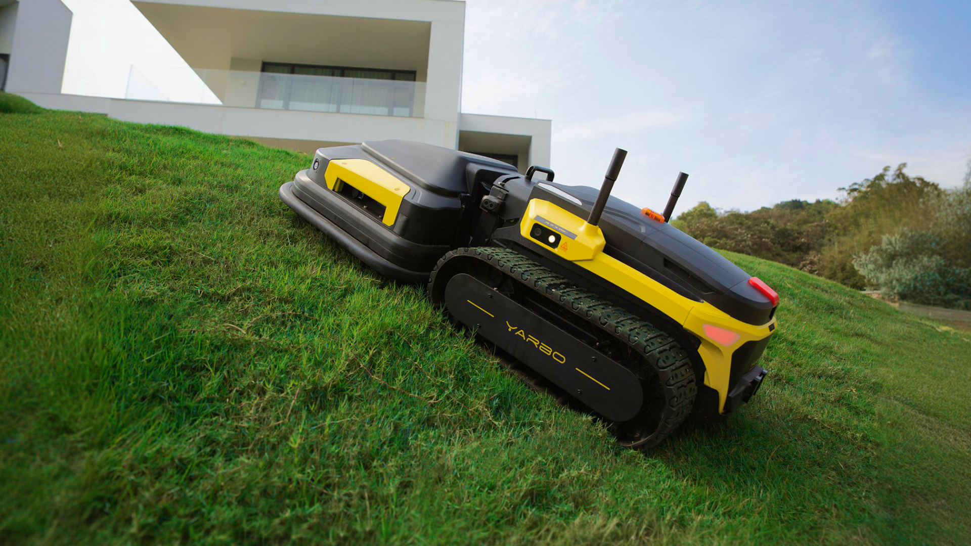 Kadde Company OÜ Yarbo CORE aiarobot, Yarbo robotniiduk kuni 25000m2, Yarbo lumepuhur, Yarbo puhur, Yarbo Lumepuhur ja Muruniiduk, Yarbo Lumepuhur, Muruniiduk ja Lehepuhur Ametlik maaletooja ja edasimüüja Eestis